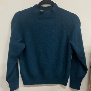 Everlane Women’s Mock Neck Pullover Cashmere Sweater